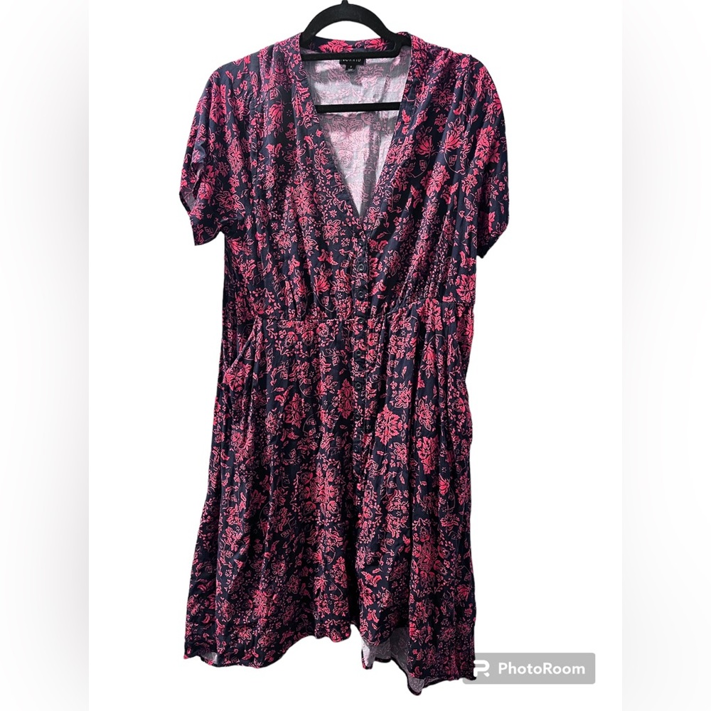 Torrid Red and Navy Blue Floral Dress Size 1